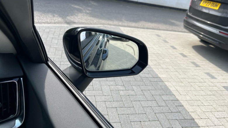 Volvo V60 2.0 T6 [350] PHEV Plus Dark 5dr AWD Auto Estate